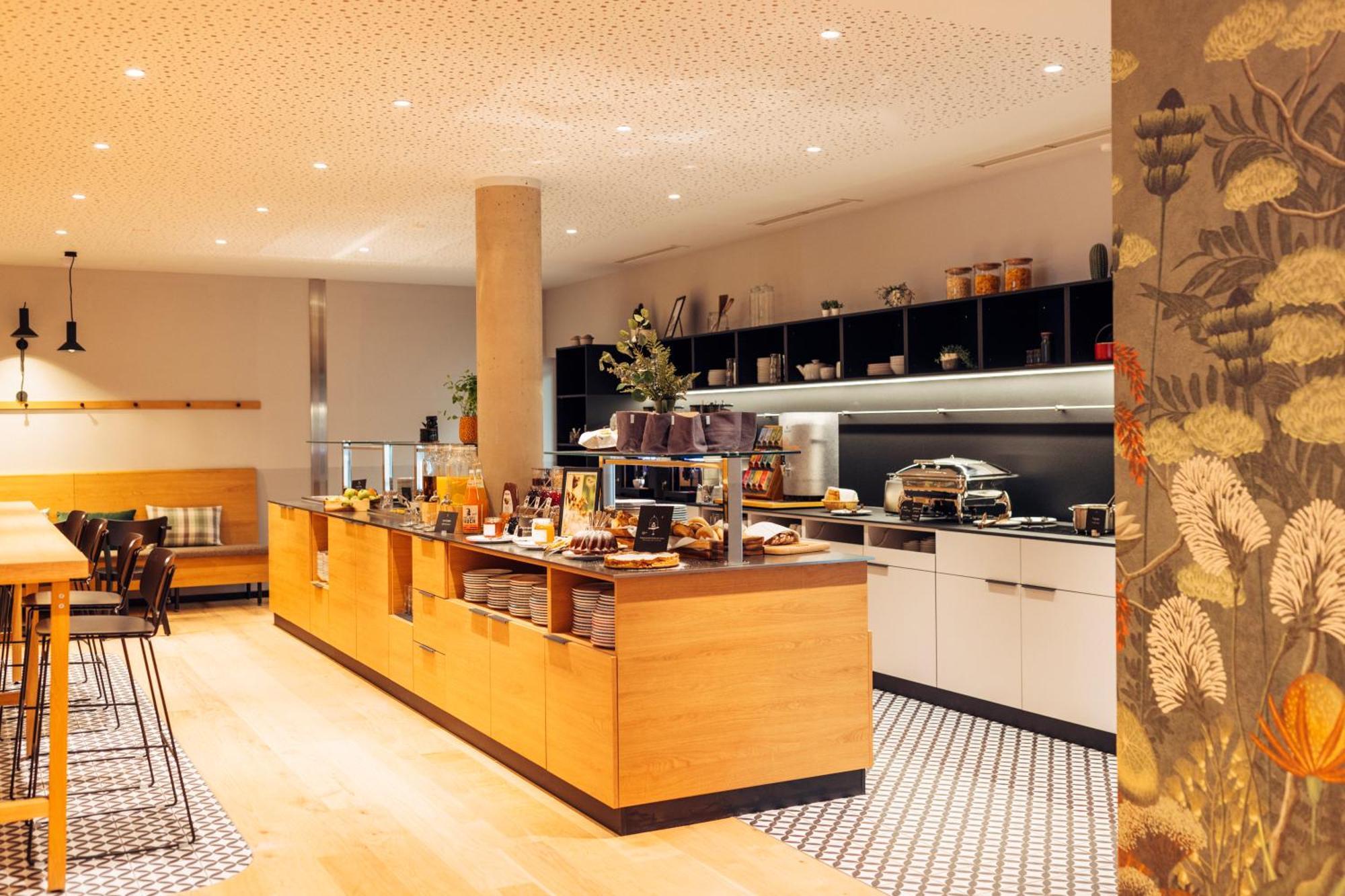 Harry'S Home Villach Hotel & Apartments Exterior photo