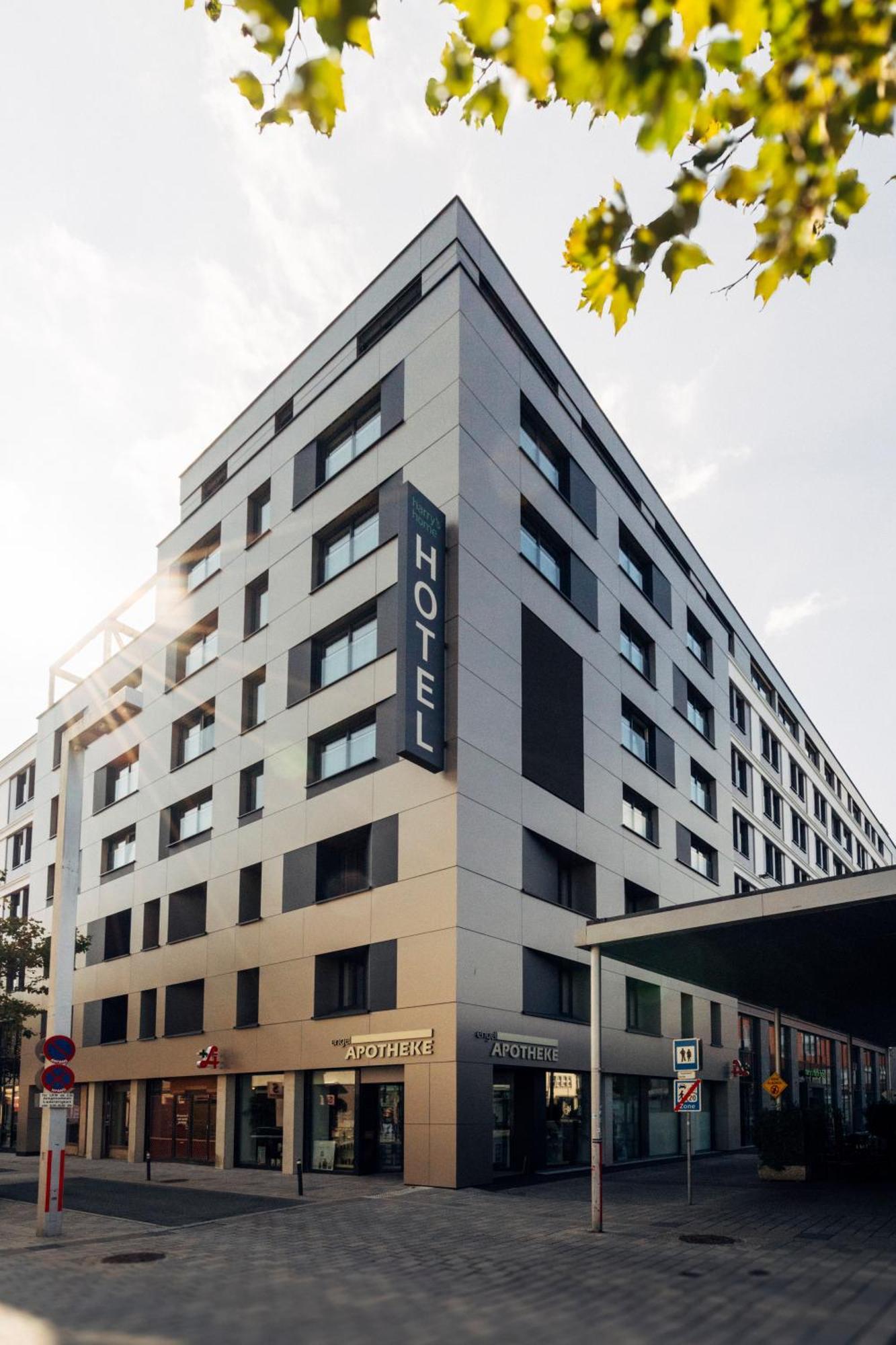 Harry'S Home Villach Hotel & Apartments Exterior photo